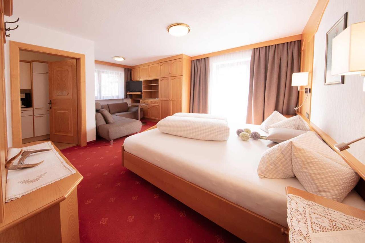 Haus Sonnwend Otel Sölden Dış mekan fotoğraf