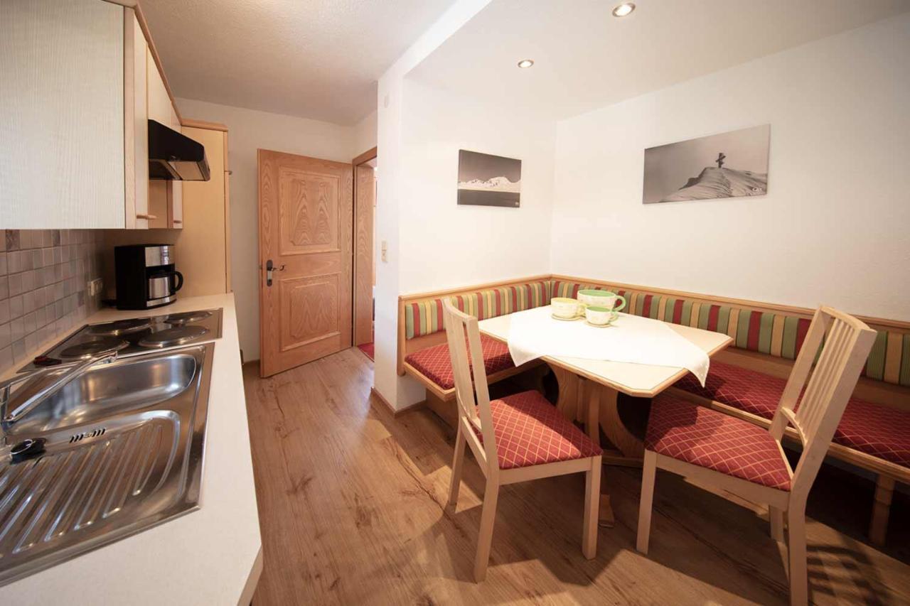 Haus Sonnwend Otel Sölden Dış mekan fotoğraf