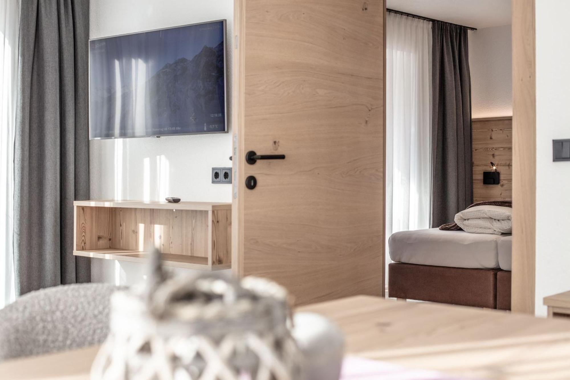 Haus Sonnwend Otel Sölden Dış mekan fotoğraf